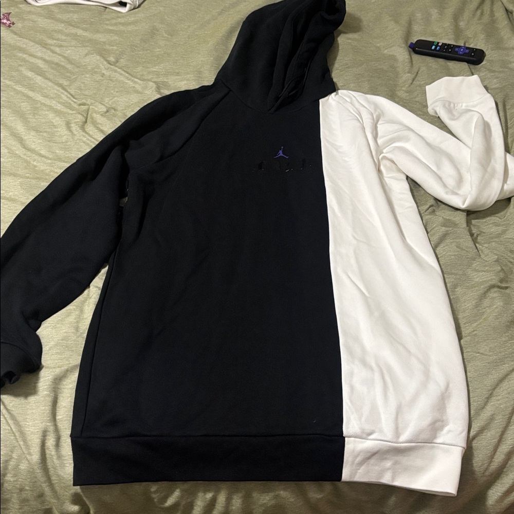 Jordan Sportswear Legacy AJ11 Hoodie BQ0187-010